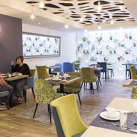 Hostemplo Sagrada Familia