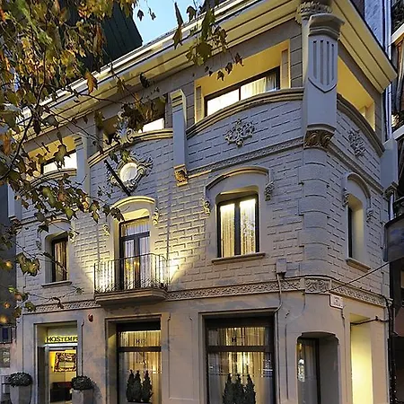 Hostemplo Sagrada Familia Vendégház