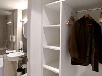 Hostemplo Sagrada Familia 4*