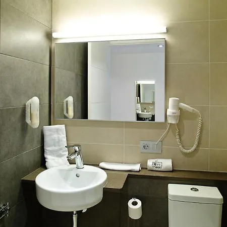 Hostemplo Sagrada Familia 3* Barcelona